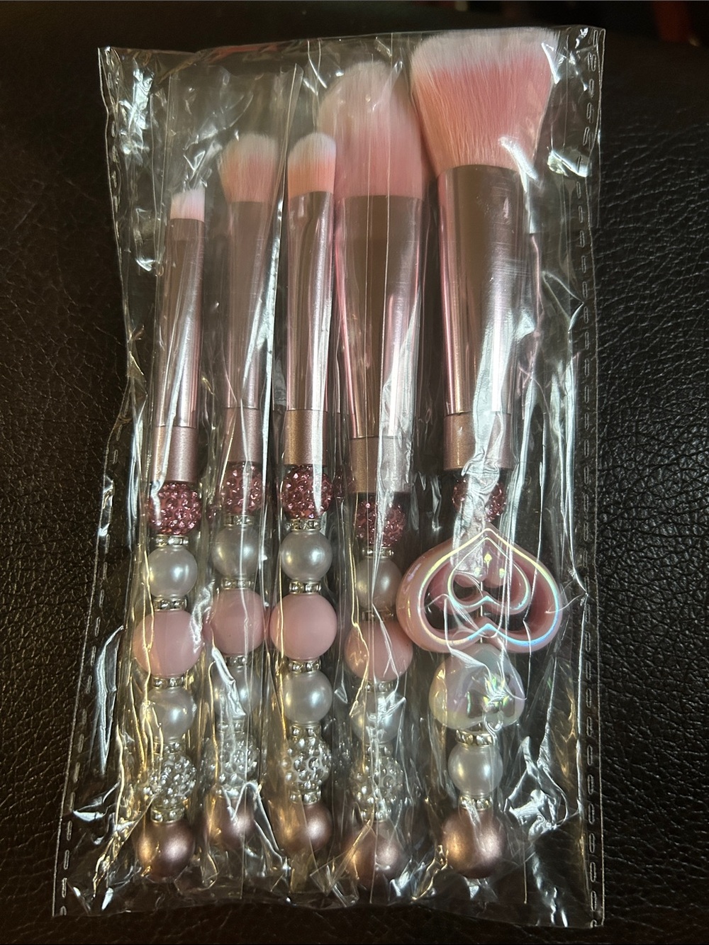 💄NWOT Pink Pearl Hand Crafted by KPM This & That -  Beaded Makeup Brush Set 💄